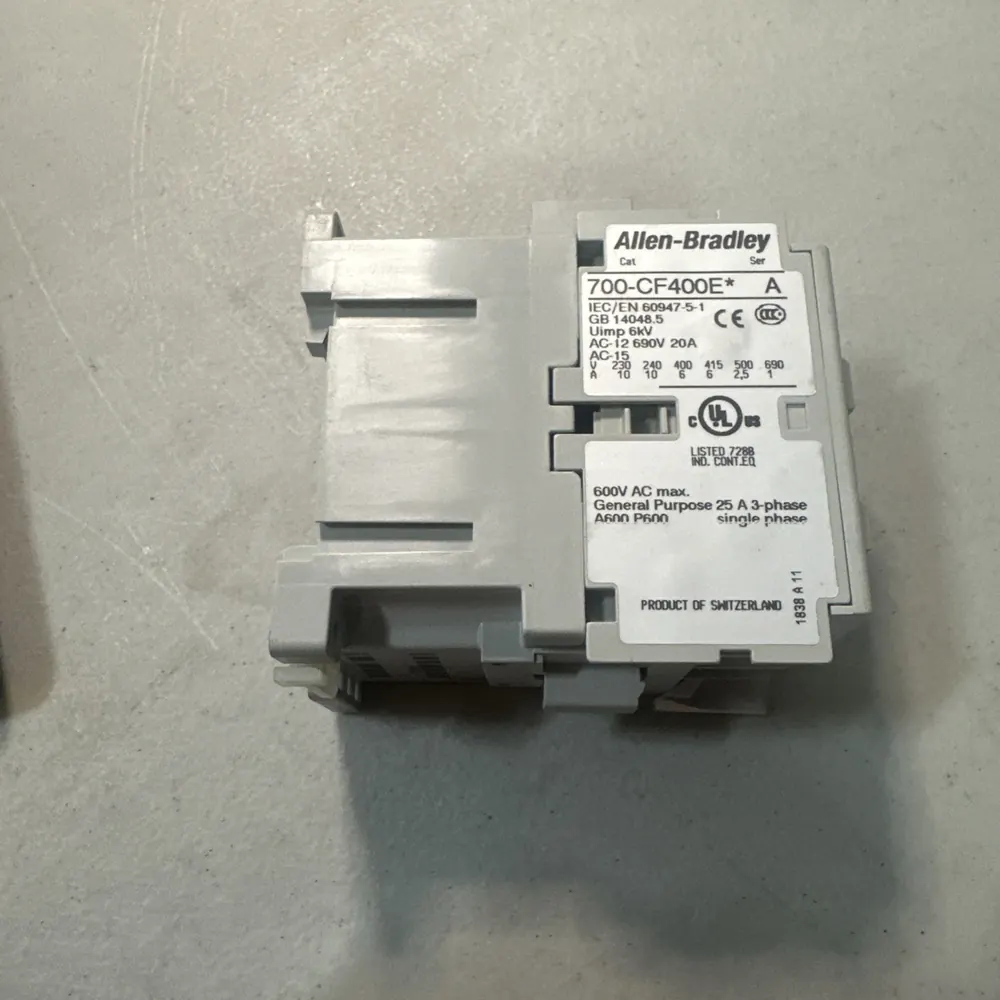 Allen-Bradley 700-CF400D circuit breaker, 600 V AC 25 A three-phase, rating plate visible
