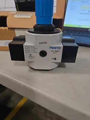 Festo LR-1-D-O-MAXI Pressure Regulator Valve, photo 2